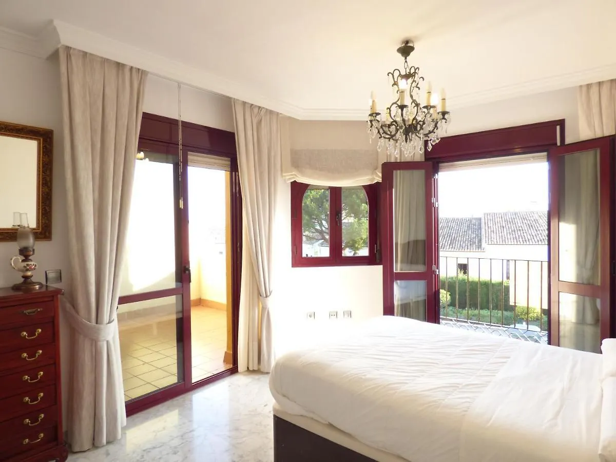 Corona De Nagueles Townhouse - Eaw Homes Marbella 0*,  Spain